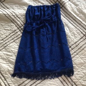 Strapless beach cover-up